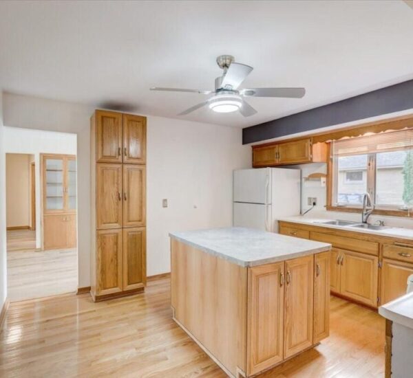 2205 W Clayton Crest 10