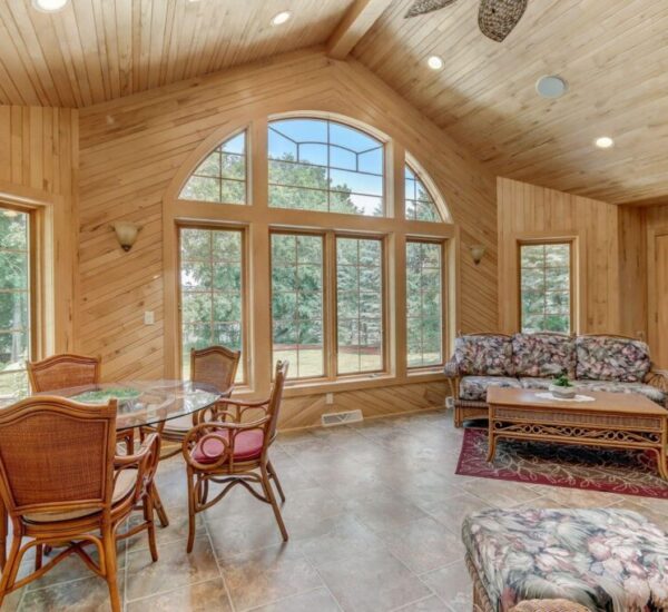 10 866 Oak Ridge Cir