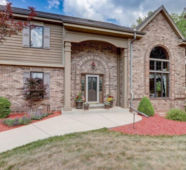 4 866 Oak Ridge Cir
