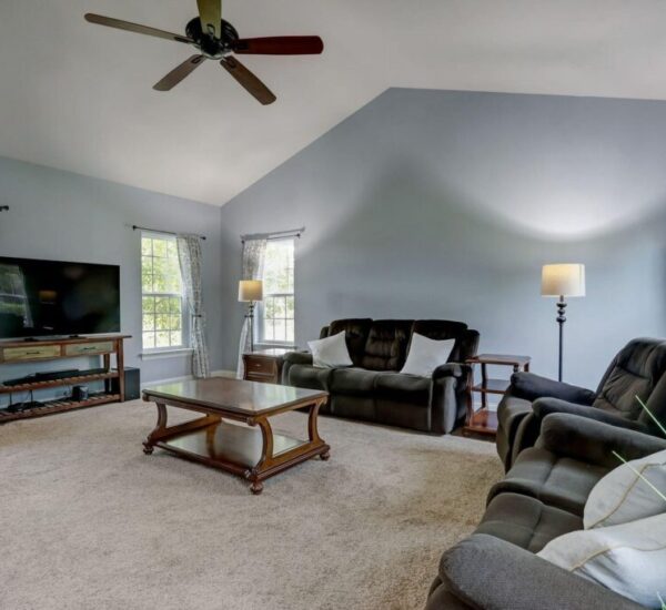 7 N117W17878 Augusta Ct