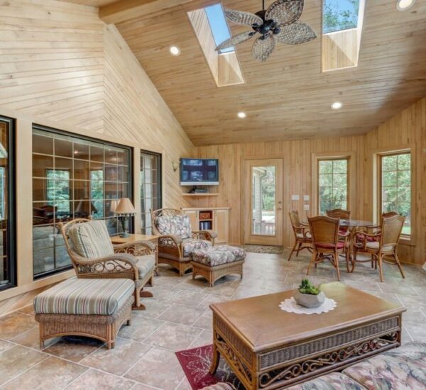 9 866 Oak Ridge Cir