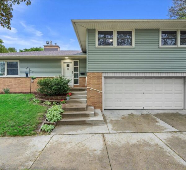 1 7829 W Mt Vernon Ave Milwaukee