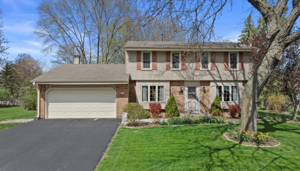 W181N8305 Destiny Dr Menomonee Falls