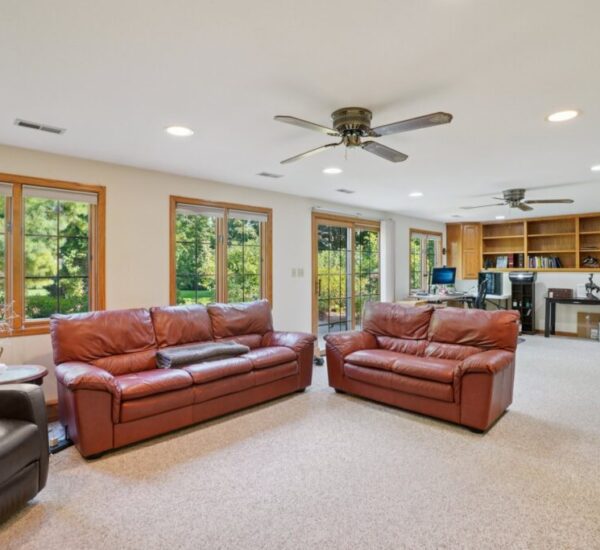 15-web-or-mls-W168N10315 Wildrose Ln-S1309-015