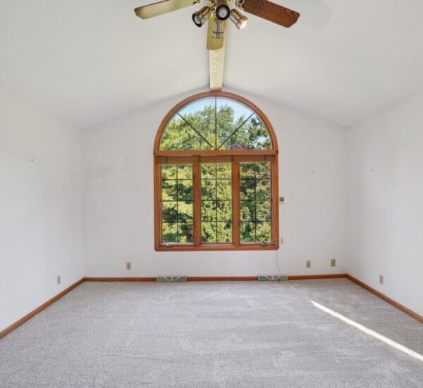 29-web-or-mls-W168N10315 Wildrose Ln-S1309-029