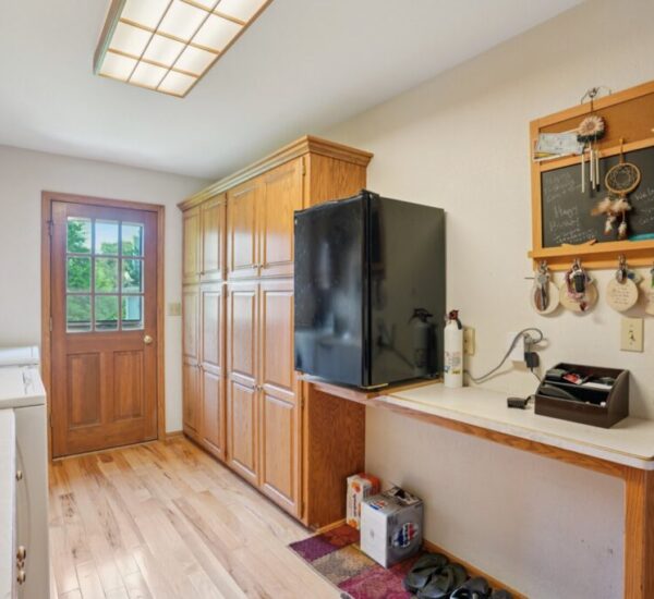 45-web-or-mls-W168N10315 Wildrose Ln-S1309-045