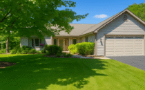 W168N10315 Wild Rose Ln, Germantown