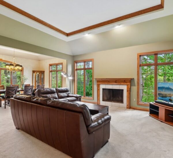 5-web-or-mls-W North Ave a-S1305-005