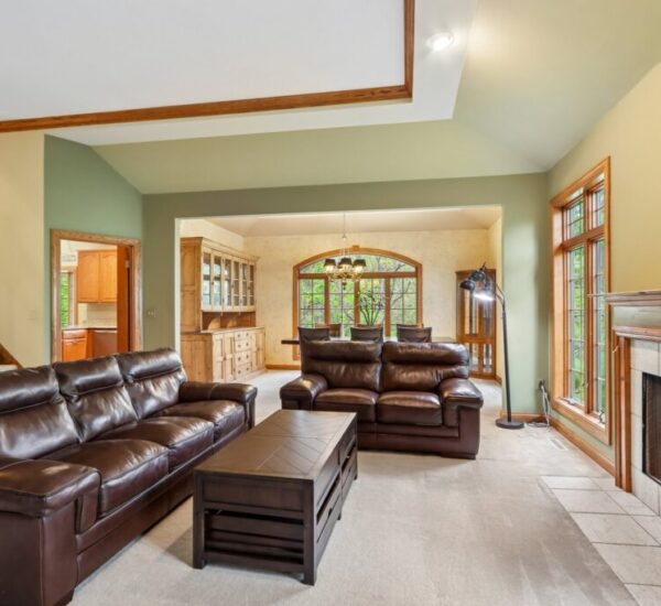 8-web-or-mls-W North Ave a-S1305-008