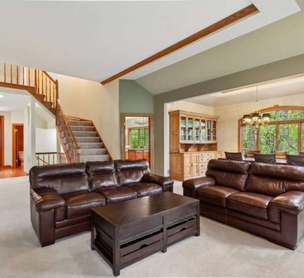 9-web-or-mls-W North Ave a-S1305-009