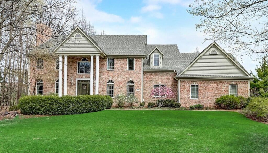 19000 Blue Ridge Ct