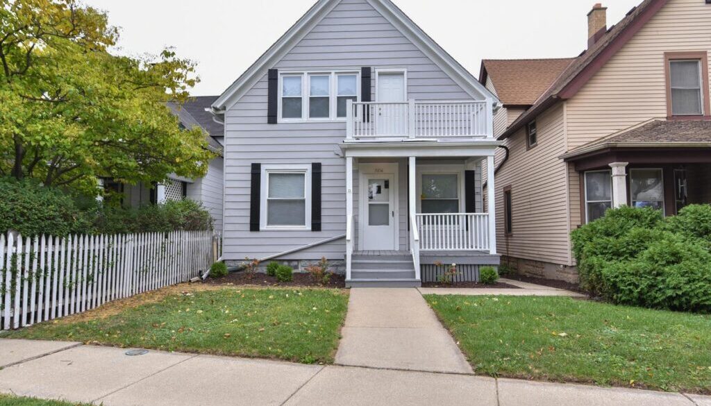 3236 S Howell Ave
