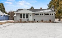 7047 N Navajo Ave