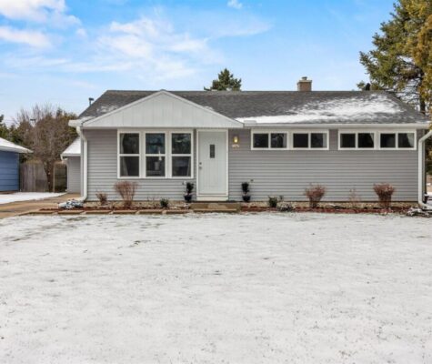 7047 N Navajo Ave