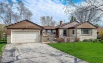 850 E Ellsworth Ln