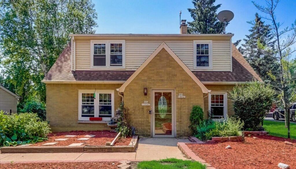 N86W18043 Main St